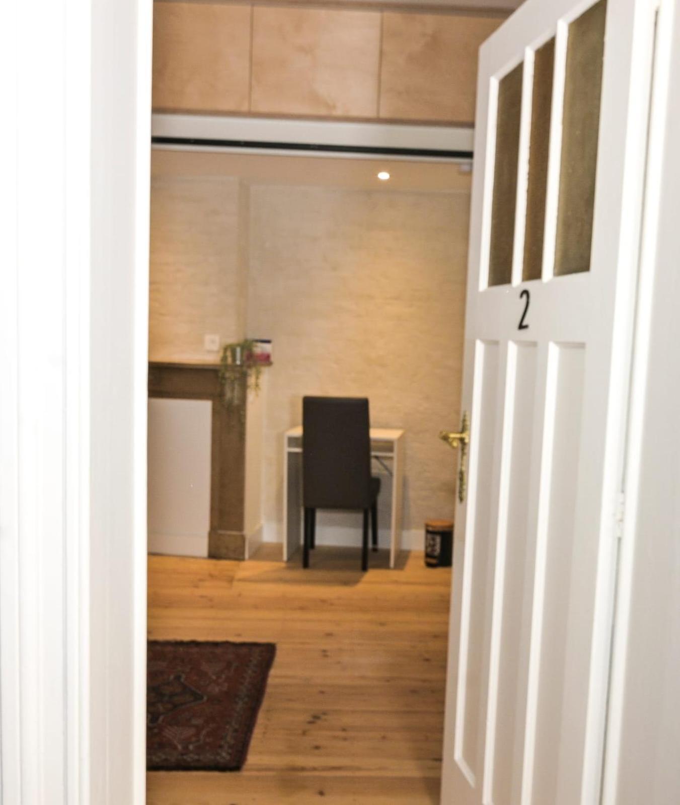Comfortable Room With Terrace European Parliament Bryssel Exteriör bild