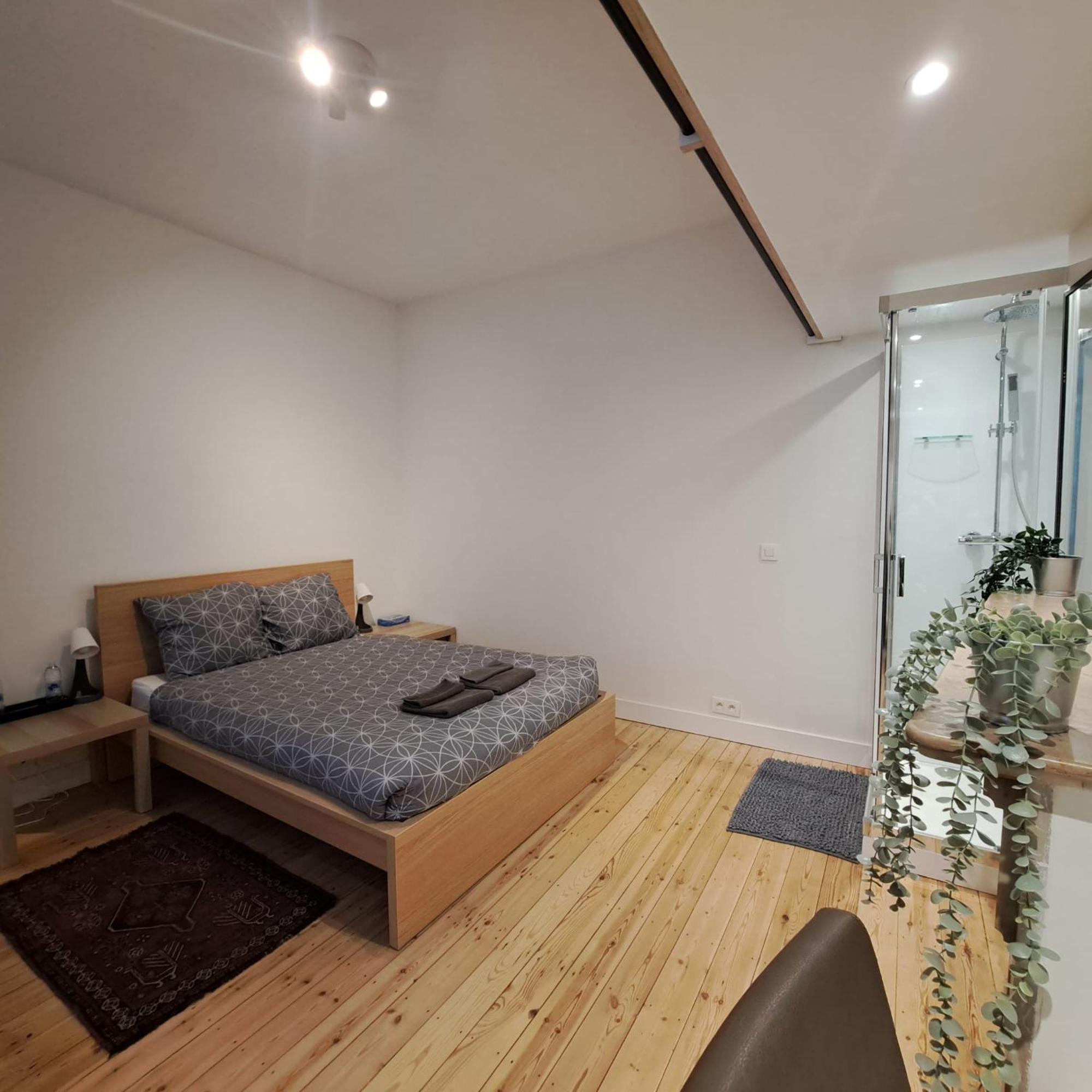Comfortable Room With Terrace European Parliament Bryssel Exteriör bild